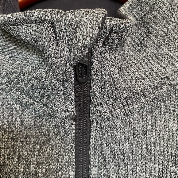 Spyder Sweater Mens Size Medium Pullover Half Zip Mock Neck Fleece Gray Black - Picture 3 of 10